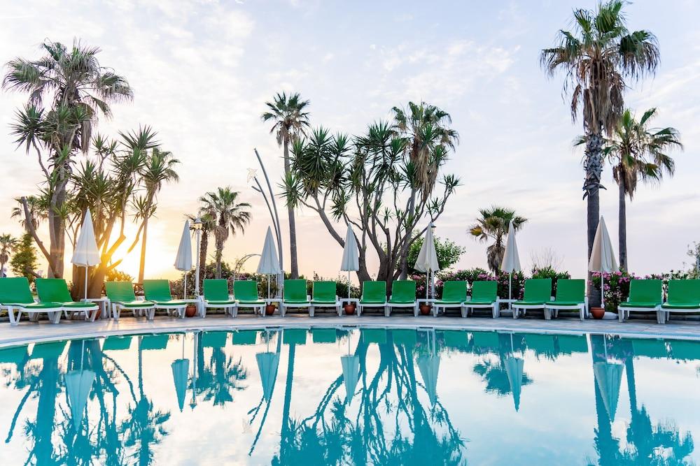Labada Beach Hotel Çamyuva Εξωτερικό φωτογραφία