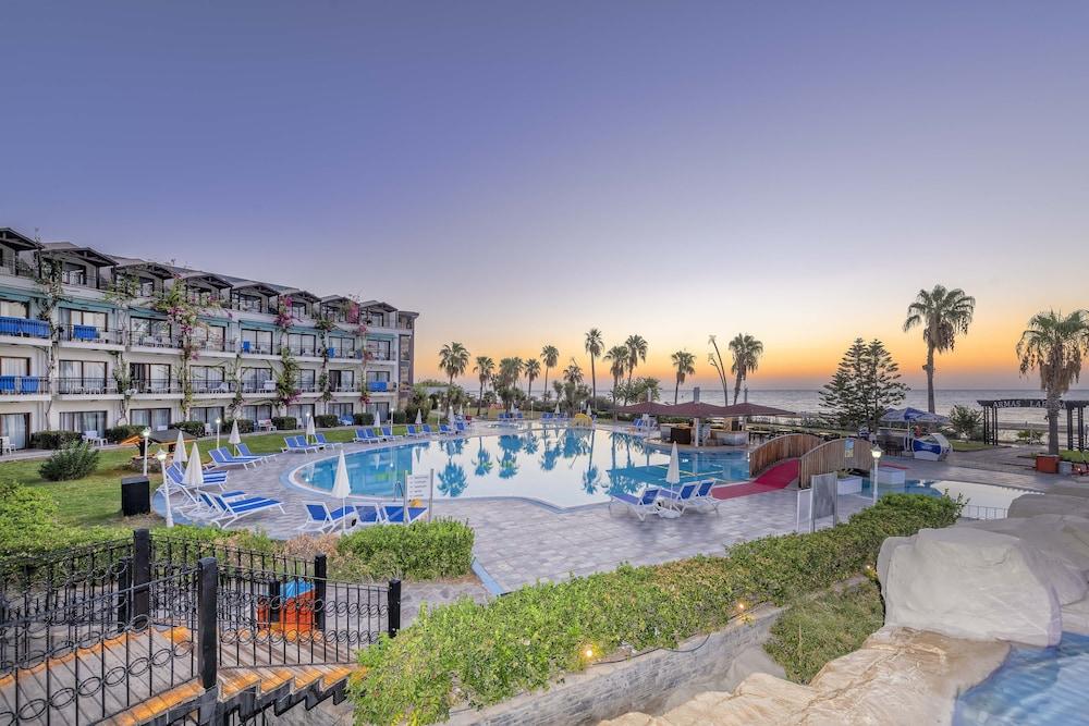 Labada Beach Hotel Çamyuva Εξωτερικό φωτογραφία